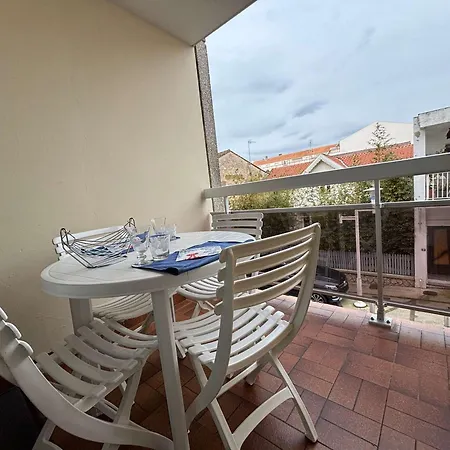 2 Pieces A Royan/pontaillac Avec Balcon Et Parking - Fr-1-494-203 Apartamento *